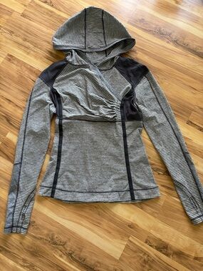 Lululemon Striped Hooded Athletic Pullover - Gray